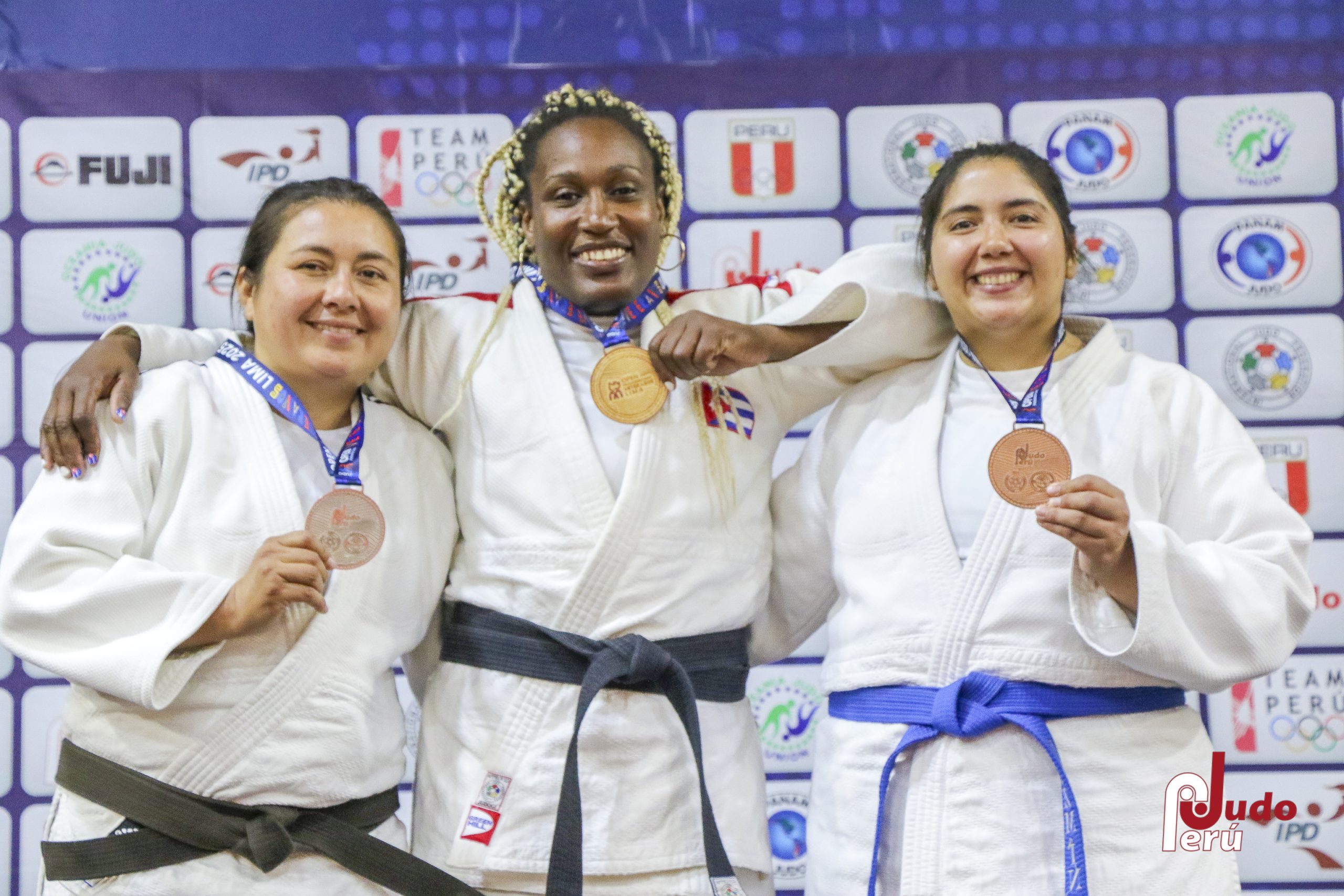 🥈 Stephany Espinoza | Categoría F1F2 +78 kg
