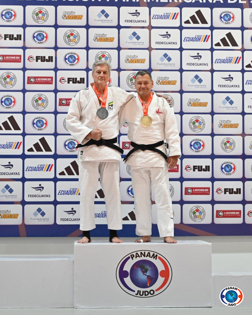 Oro - Juan Bravo (M7 -90 kg)